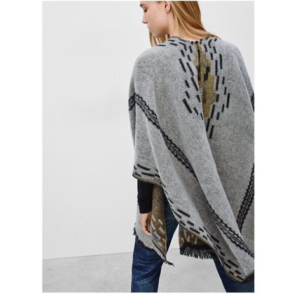 Talula Montgomery Wrap - Picture 2 of 6